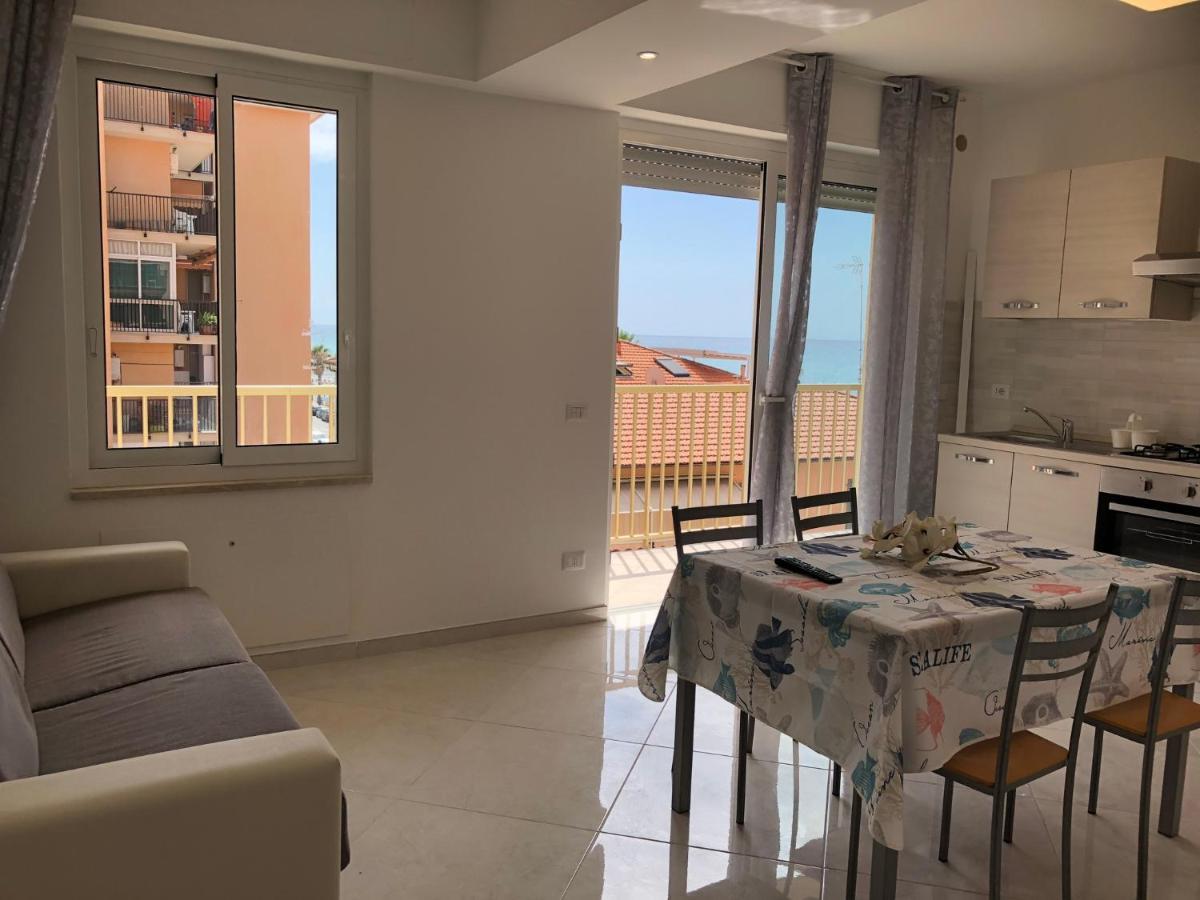 Casa Di Gio' Apartment Ventimiglia Exterior foto